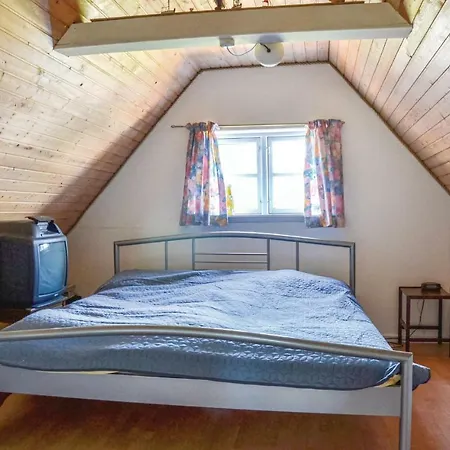 Feriehus Awesome In W/ Wifi And 3 Bedrooms